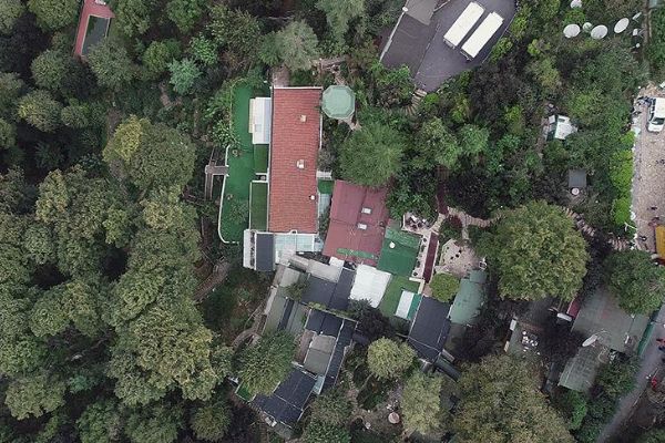 Adnan Oktar'ın evlerinin yıkımına başlandı