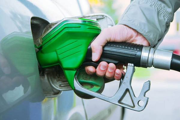 Lukoil, İran'dan petrol alımını durdurdu