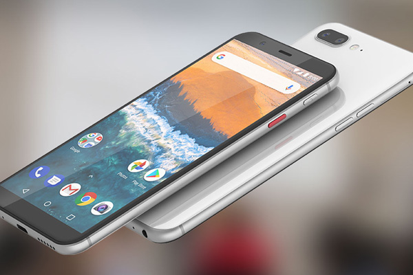 İşte ilk 'yerli üretim' logolu telefon