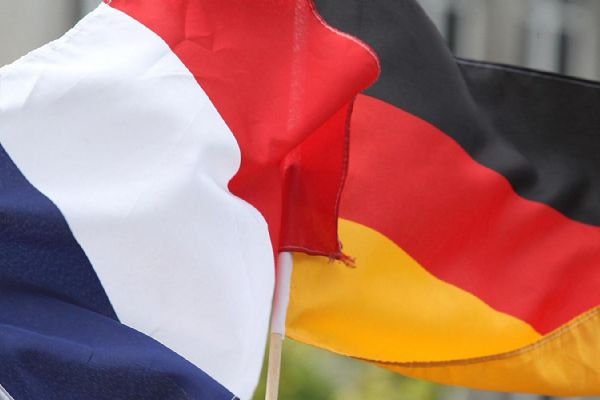 Fransa ve Almanya internet için harekete geçti