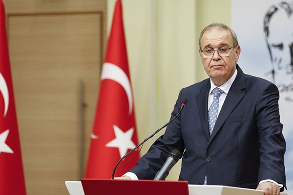 ‘Albayrak, kayınpederini cahil kategorisinde mi değerlendiriyor yoksa hain kategorisinde mi?’