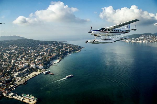 'Denizlerimizi kirletmeyin. Havadan takip ediliyorsunuz'