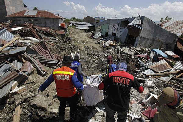 Endonezyalı depremzede tsunami felaketini anlattı