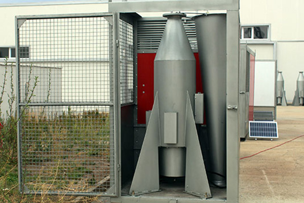 Van'da yerli üretim dolu önleme makinesi üretildi