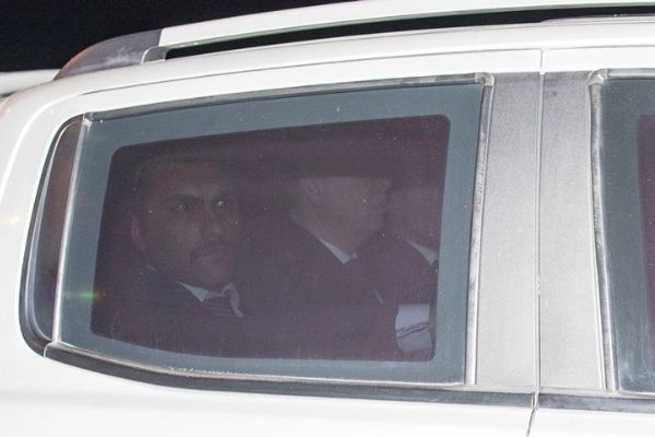 Rahip Brunson'un mahkemeye götürülme anı