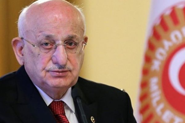 'Devletlerin birbirleriyle istihbarat savaşları vardır. Onlardan biri yaşandı.”