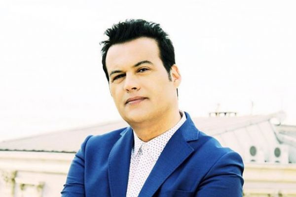 Ünlü şarkıcı Hakan Peker, Kral TV'yi bastı