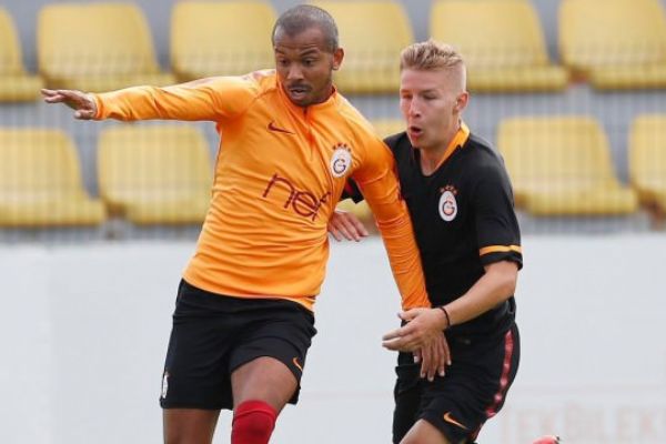 Galatasaray hazırlık maçını 5-2 kazandı