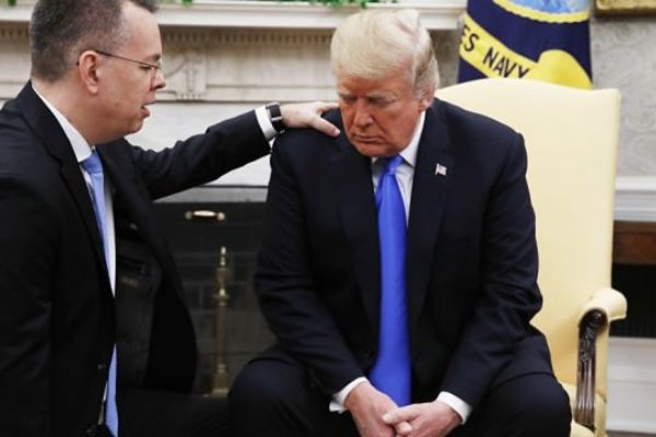 Brunson Beyaz Ev'de Trump'u kutsadı
