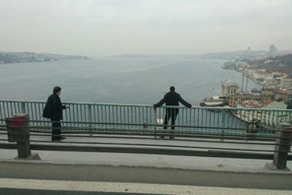 15 Temmuz Şehitler Köprüsünde intihar girişimi