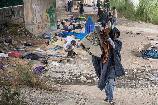 İtalya ve Fransa arasında Afrikalı göçmen krizi