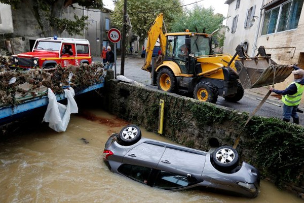 Fransa'da sel: 13 ölü 8 yaralı