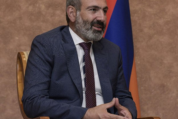Paşinyan başbakanlık görevinden istifa etti