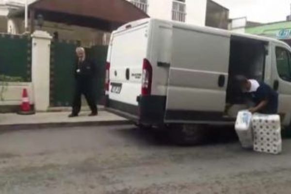 Suudi Arabistan Konsolosunun arabasında çok sayıda bavul çıktı