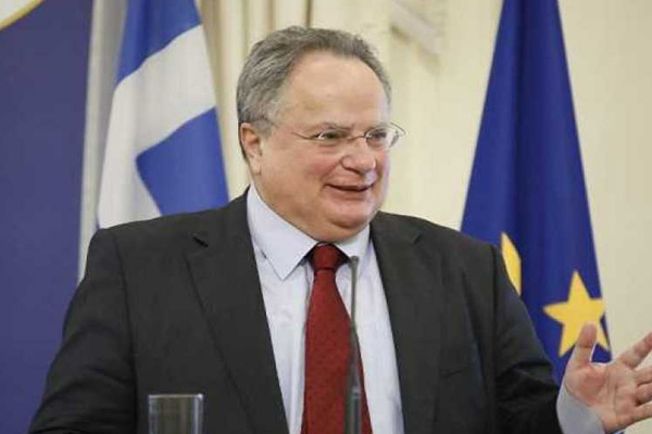 Yunanistan'da flaş istifa