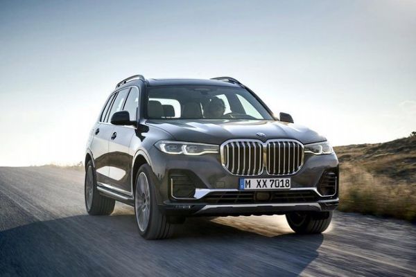 BMW, X7'nin fotoğraflarını yayınladı