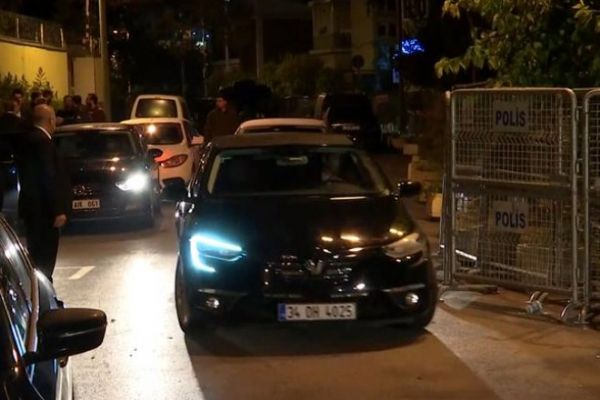 Suudi Arabistan Konsolosluğunun araçları arandı