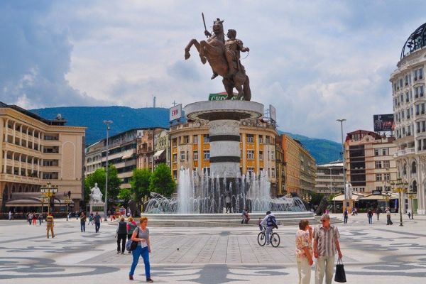 Ülkelere göre insanlar ortalama kaç yıl çalışıyor