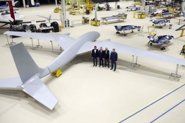 'Uçan Baluk'un kanatları takıldı