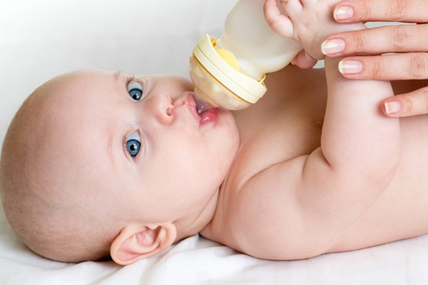 Anne sütü alan bebekte lösemi riski yüzde 20 azalıyor