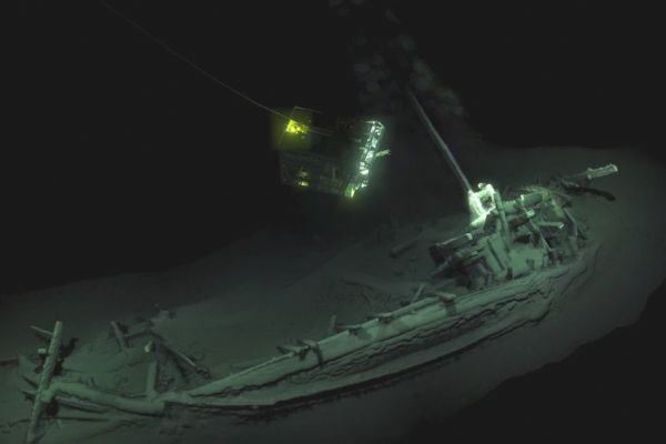 2400 yıllık gemi enkazı bulundu