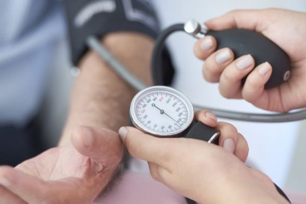 Her 3 kişiden 1'inde yüksek tansiyon görülüyor!