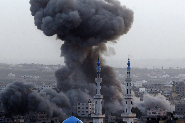 İsrail Gazze'ye hava saldırısı düzenledi