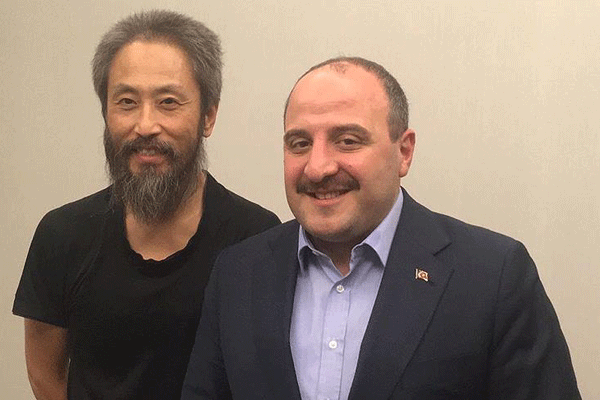 Suriye'den getirilen Japon gazeteci ülkesine döndü