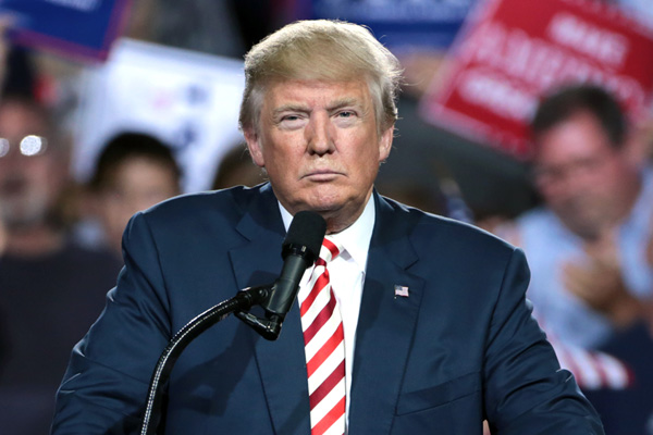 ABD'de paniğe neden olan bombalı paketle ilgili Trump'tan açıklama