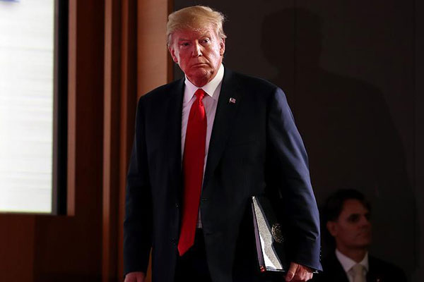 Trump'tan patlayıcı içerikli paket gönderenleri yakalama sözü