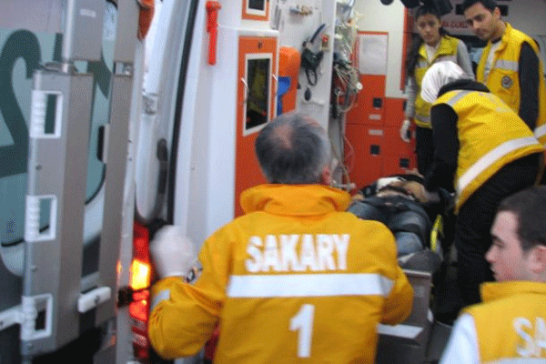 Kavgayı ayırmaya çalışırken hayatından oldu!