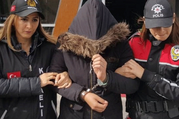 12 ayrı suçtan aranan suçlu, pazarda yakalandı...