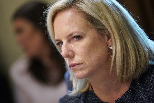 ABD: Güvenlik görevlileri göçmenleri vurabilir