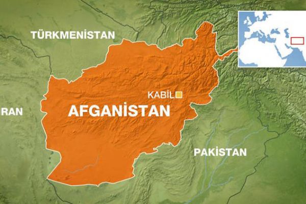 Afganistan'da seçim kuruluna bombalı saldırı
