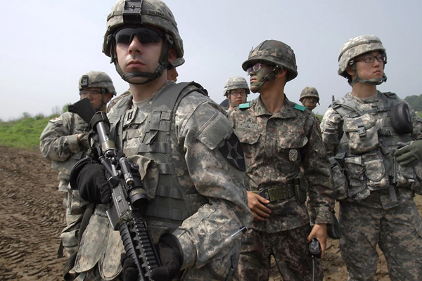 ABD, Meksika sınırına binlerce asker sevk ediyor