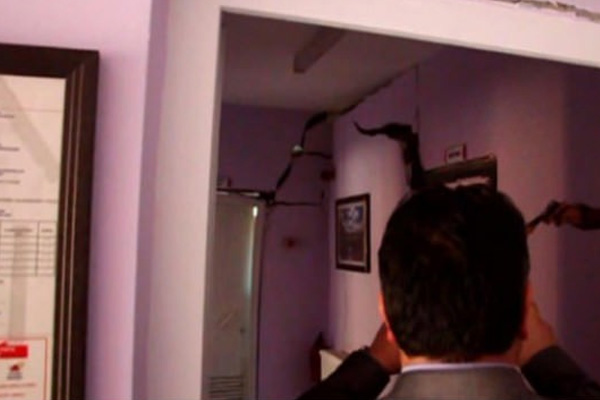 Duvarları çatlayan Anaokulu tahliye edildi