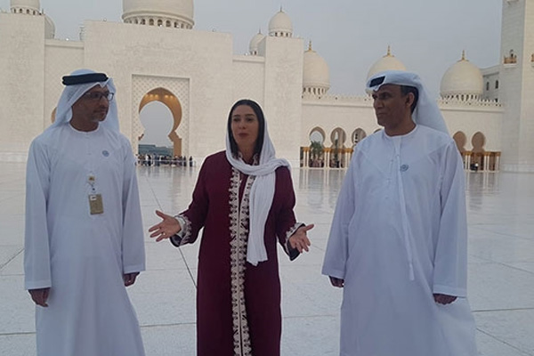 İsrailli Bakandan Birleşik Arap Emirlikleri’nde cami ziyareti