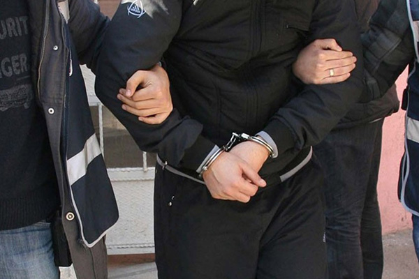 8 ilde FETÖ operasyonu: 13 gözaltı