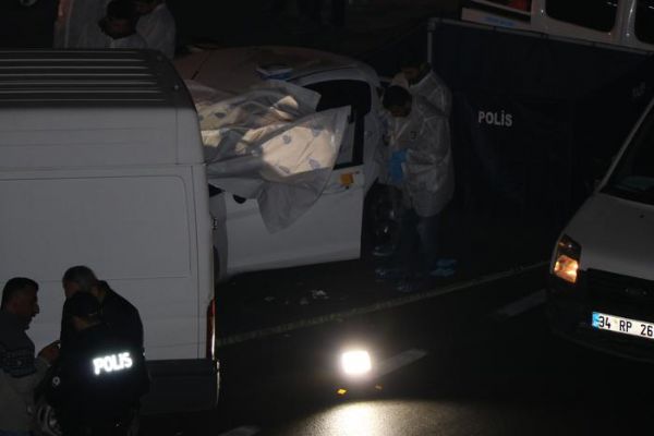 E-5'te yavaşlayan otomobile silahlı saldırı