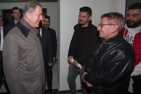 Hulusi Akar'dan askerlik şubesine gece denetimi