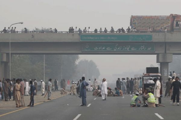 Hz. Muhammed'e hakaret eden kadın serbest bırakılması ülkeyi karıştırdı…