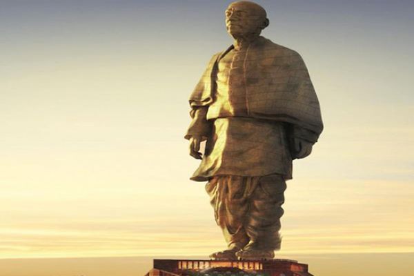 Hindistan'da dünya'nın en uzun heykeli açıldı