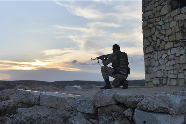 Güvenlik korucularına saldıran şüpheli etkisiz hale getirildi