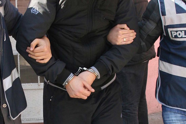 12 ilde FETÖ operasyonu: 88 eski polis hakkında gözaltı kararı