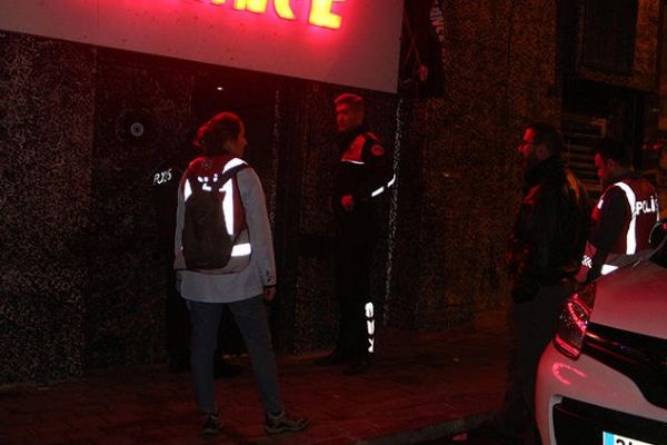 Bir bardak kolaya 30 bin lira hesap çıkardılar