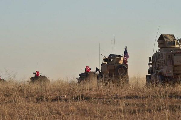 Münbiç'te ABD ve TSK birlikte devriye attı