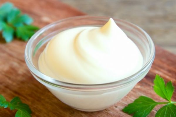 Yüze sürülmemesi gereken 6 besin