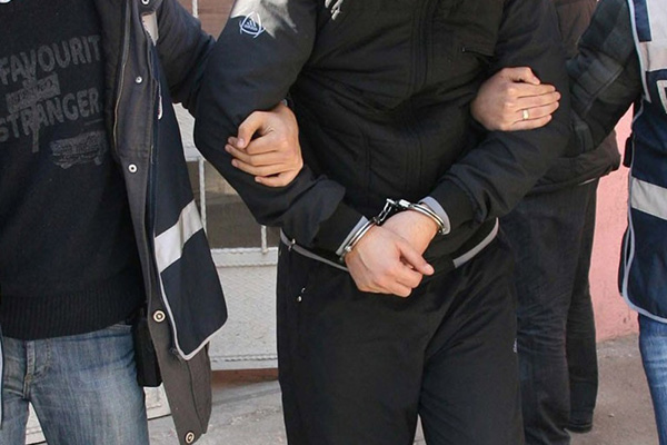 İstanbul'da terör operasyonu: 5 gözaltı