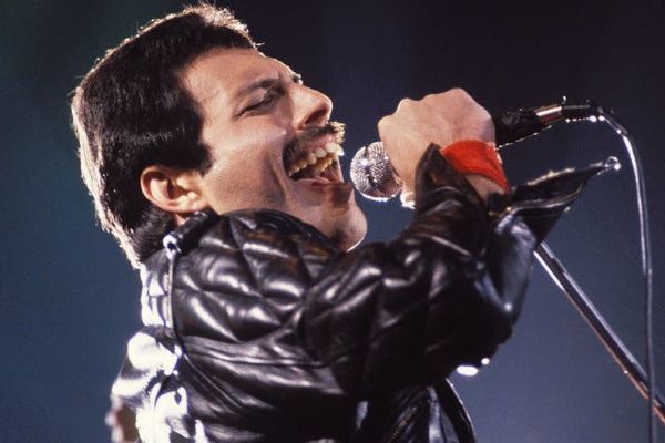 Bohemian Rhapsody  3 günde 141 milyon dolarlık gişe hasılatı yaptı