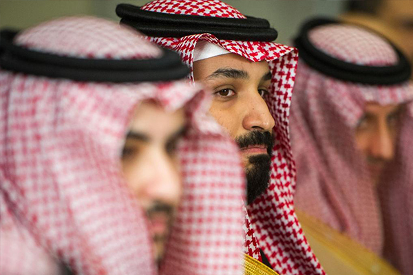 Sürgündeki milyarder Suudi Veliaht Prensi savunmaya başladı